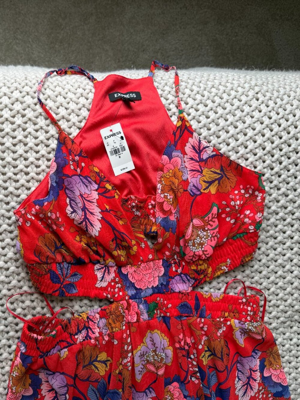 Express red floral cut out maxi dress - Picture 2 of 4